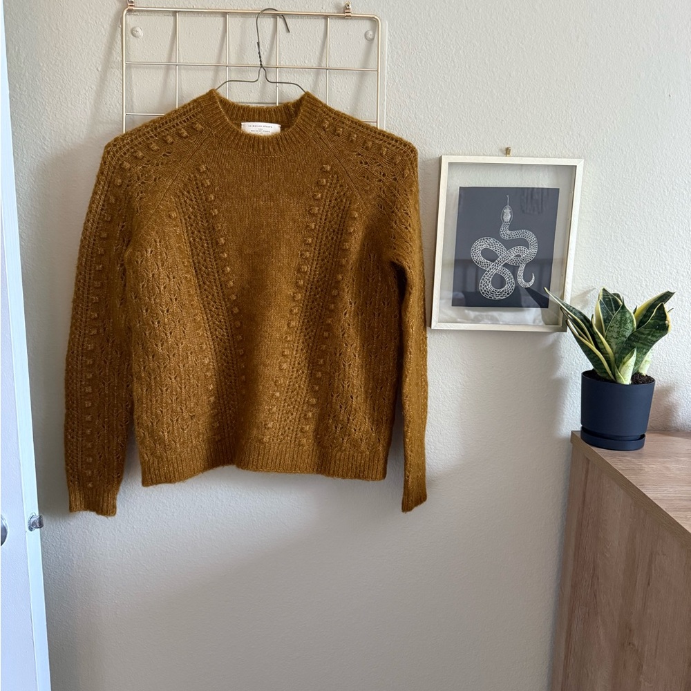 SOLD Sezane Sweater *small flaw*